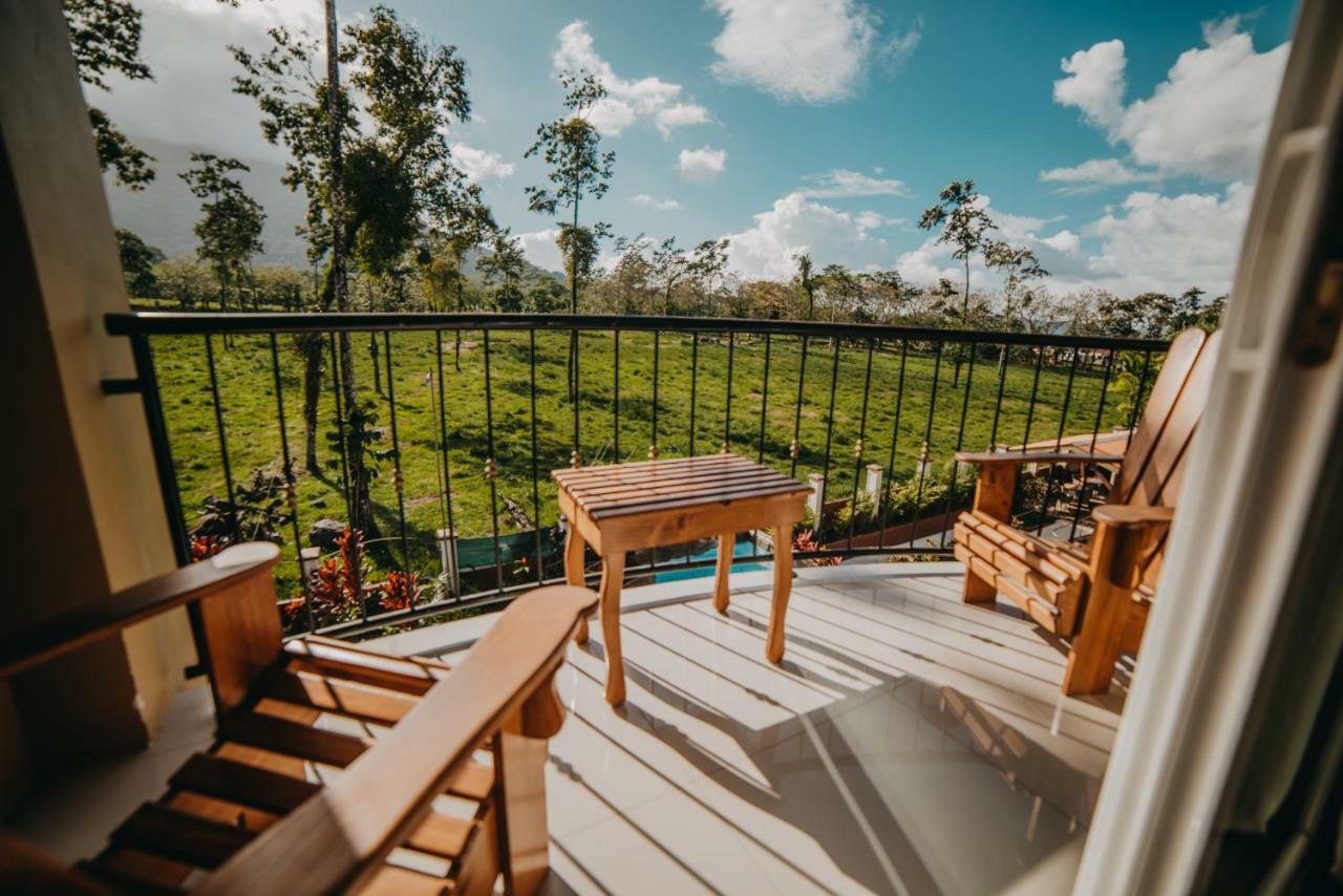 Hotel Magic Mountain La Fortuna 외부 사진